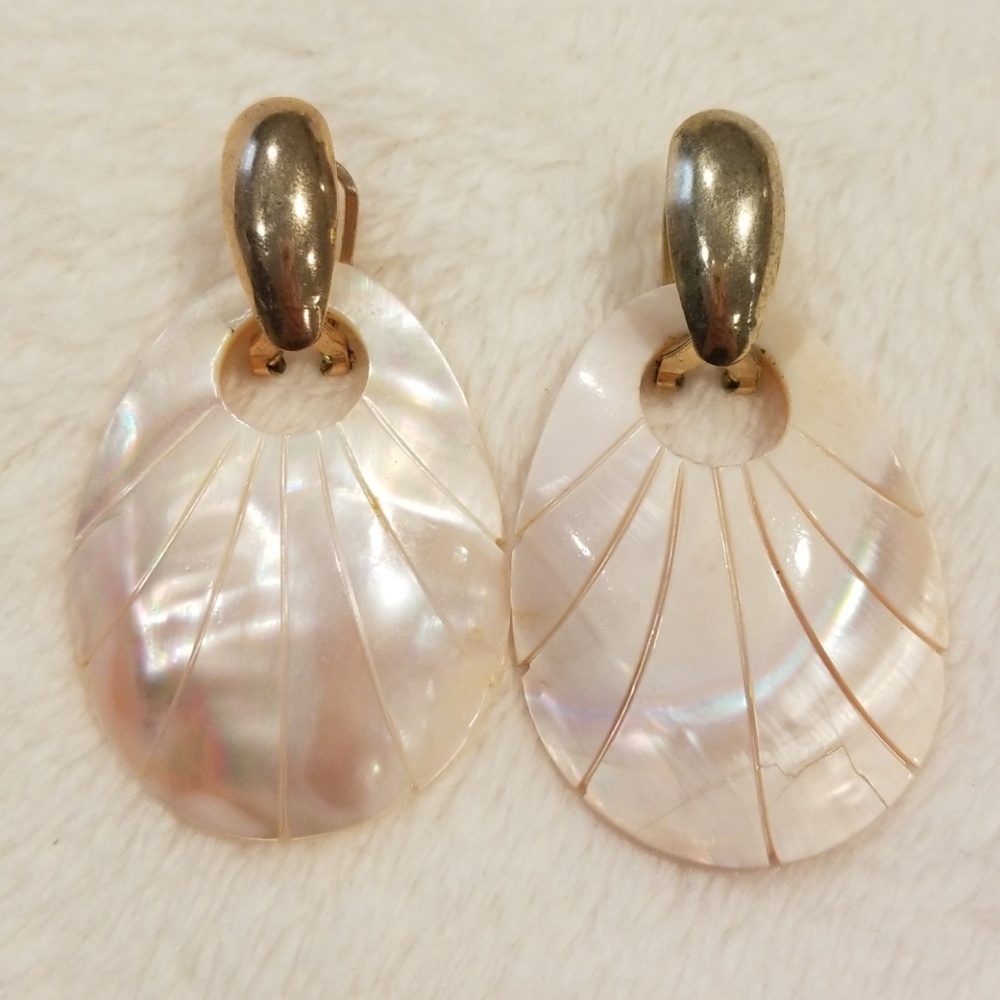 🍓🍓1980's Vintage Abalone Shell Mother Of Pearl Oval Statement Earrings - Picture 2 of 12